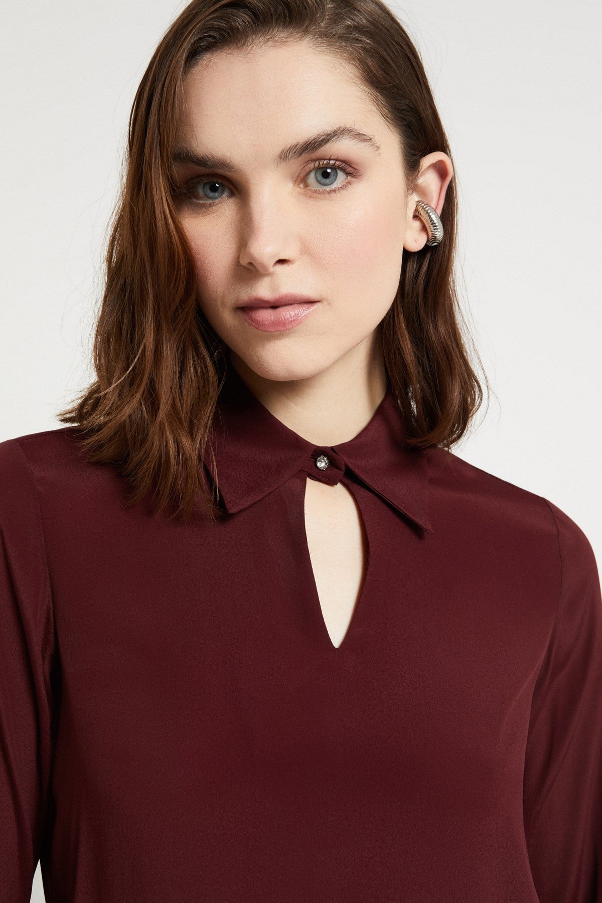 Camicia Fluida con Scollo a Intaglio