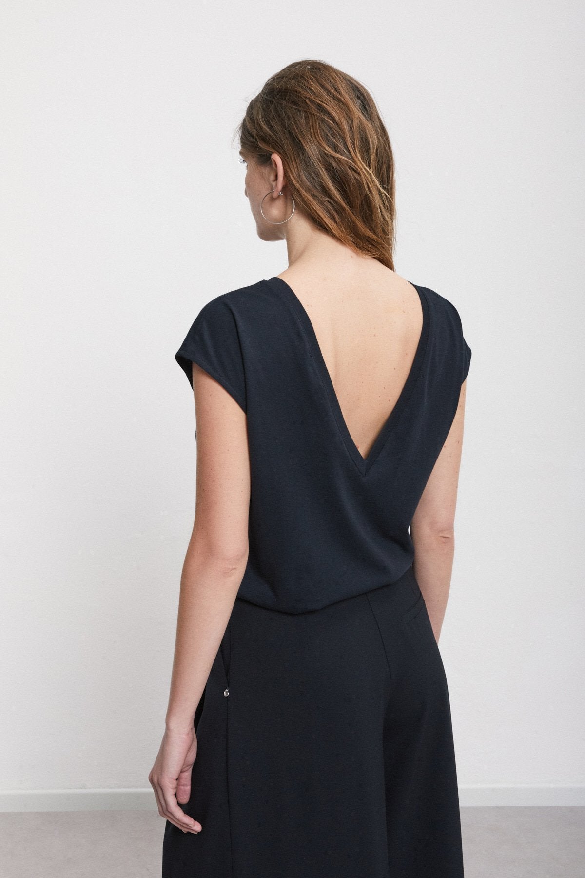 t-shirt scollo a V