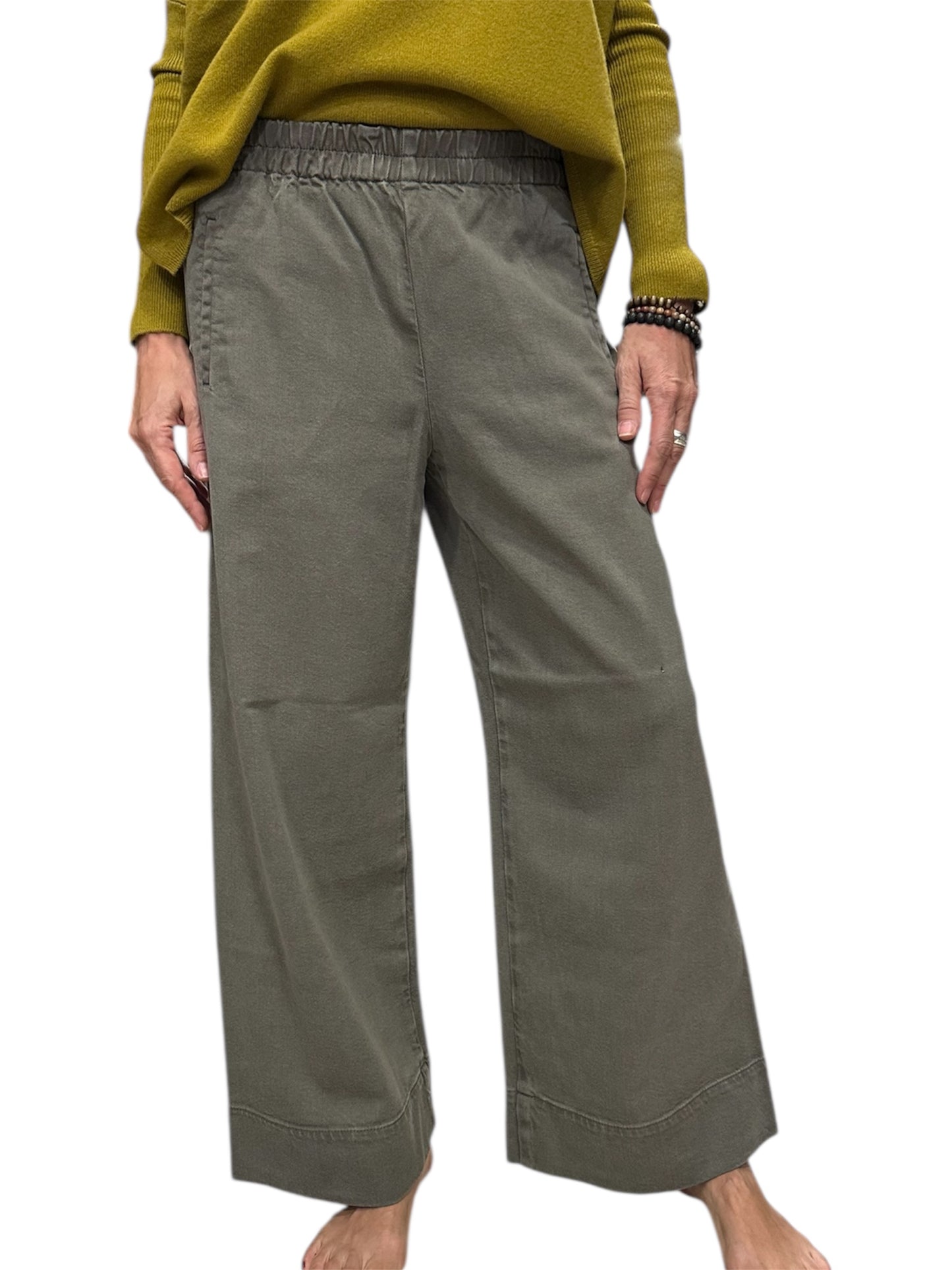 PANTALONE CON ELASTICO IN VITA